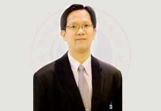 杰特宁苏拉差医生 Dr Surachai